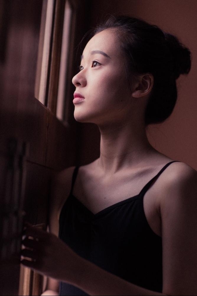 芭蕾舞小姐姐白丝美腿私房写真